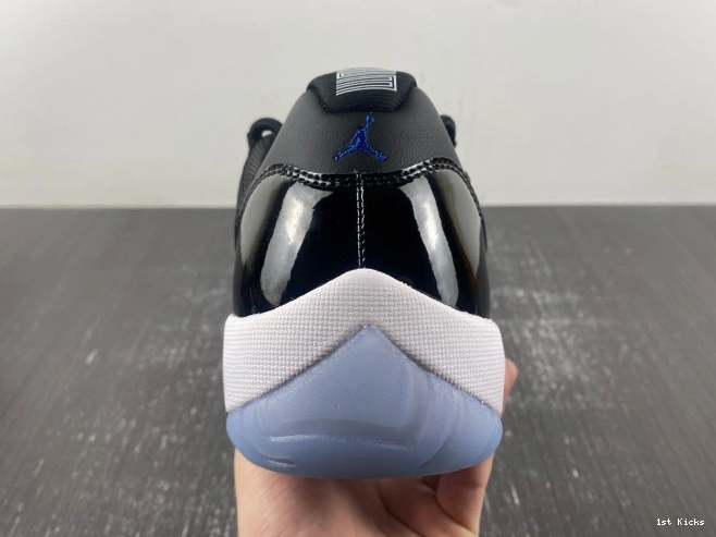 1st Kicks Space FV5104-004 Low Jordan Air Jam 11 0728